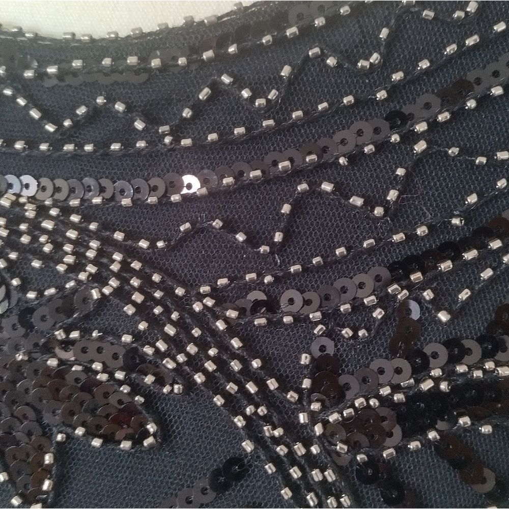 Verte Beaded Dress - Picture 3 of 7
